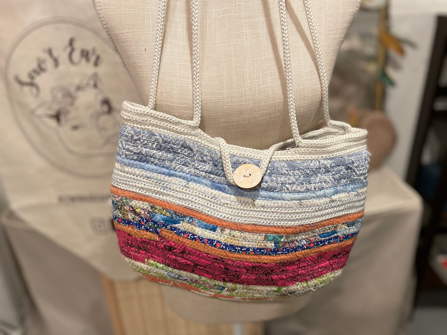 Blue sky rope tote