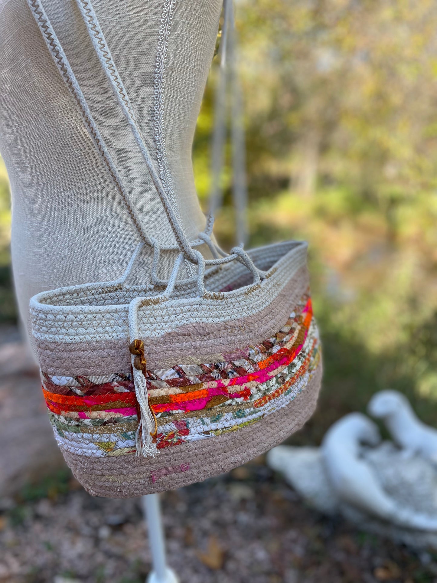 Linen naturally bright rope tote