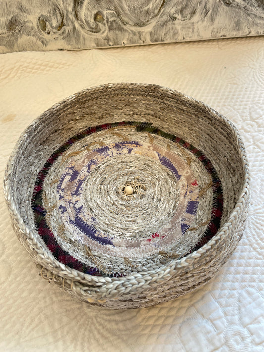 Trinket rope basket/ grey with indigo accents