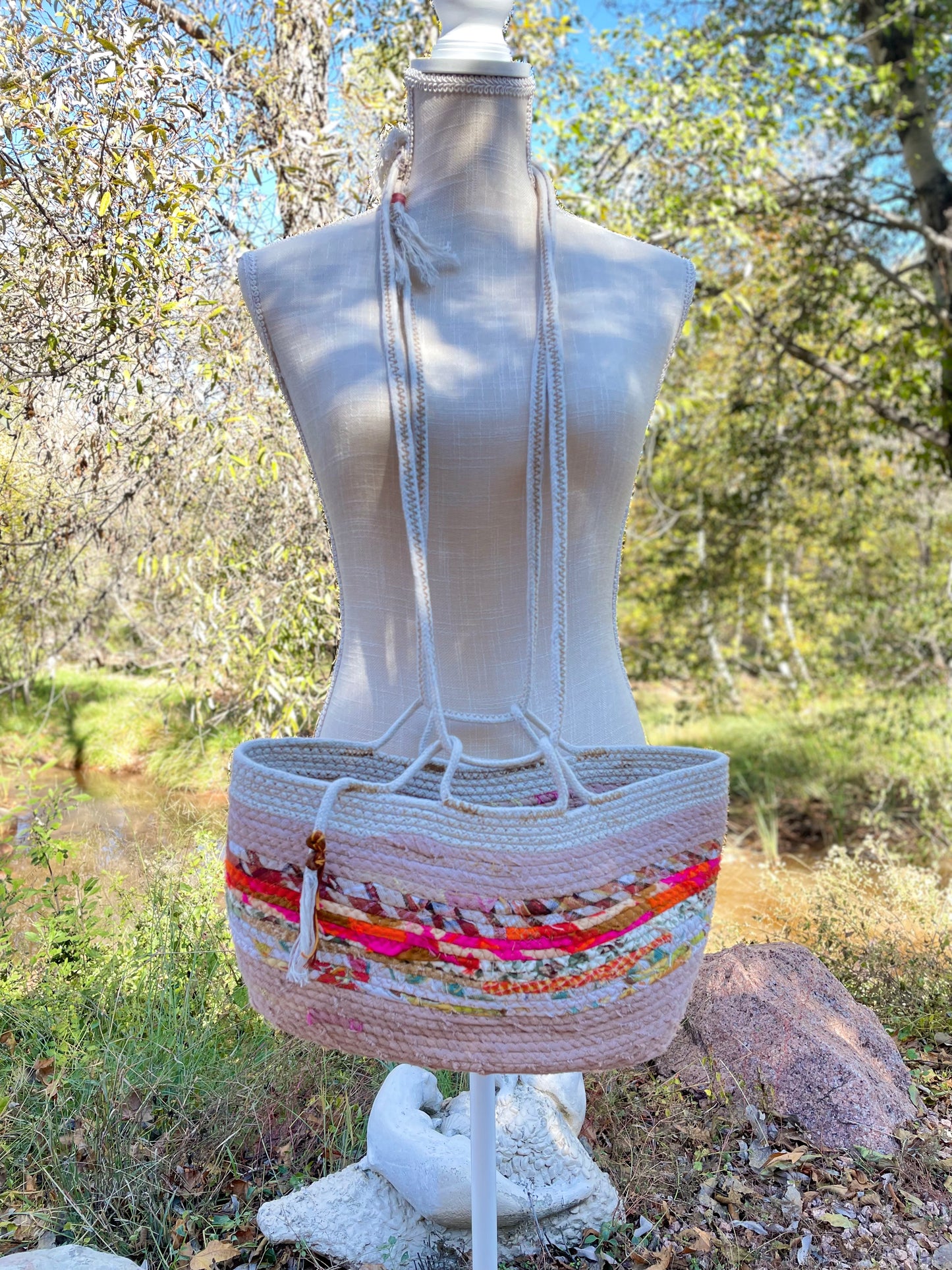 Linen naturally bright rope tote