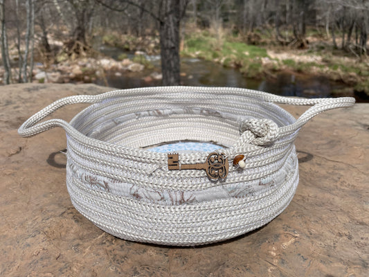Natural key rope basket