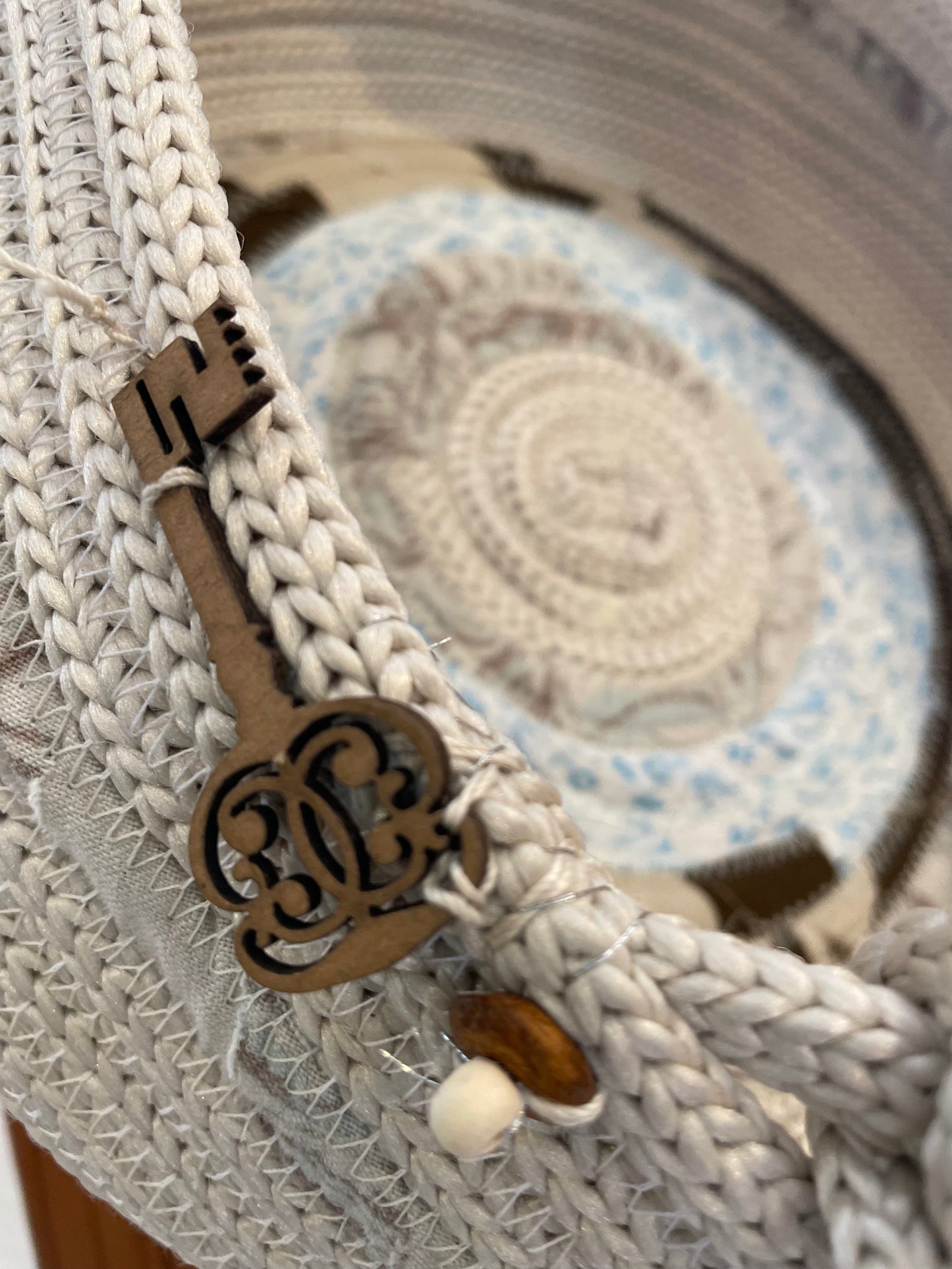 Natural key rope basket