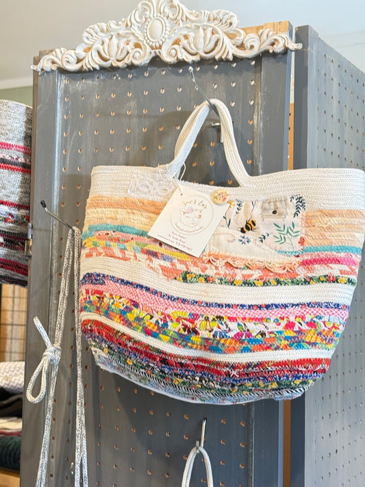 Sweet Bees rope tote