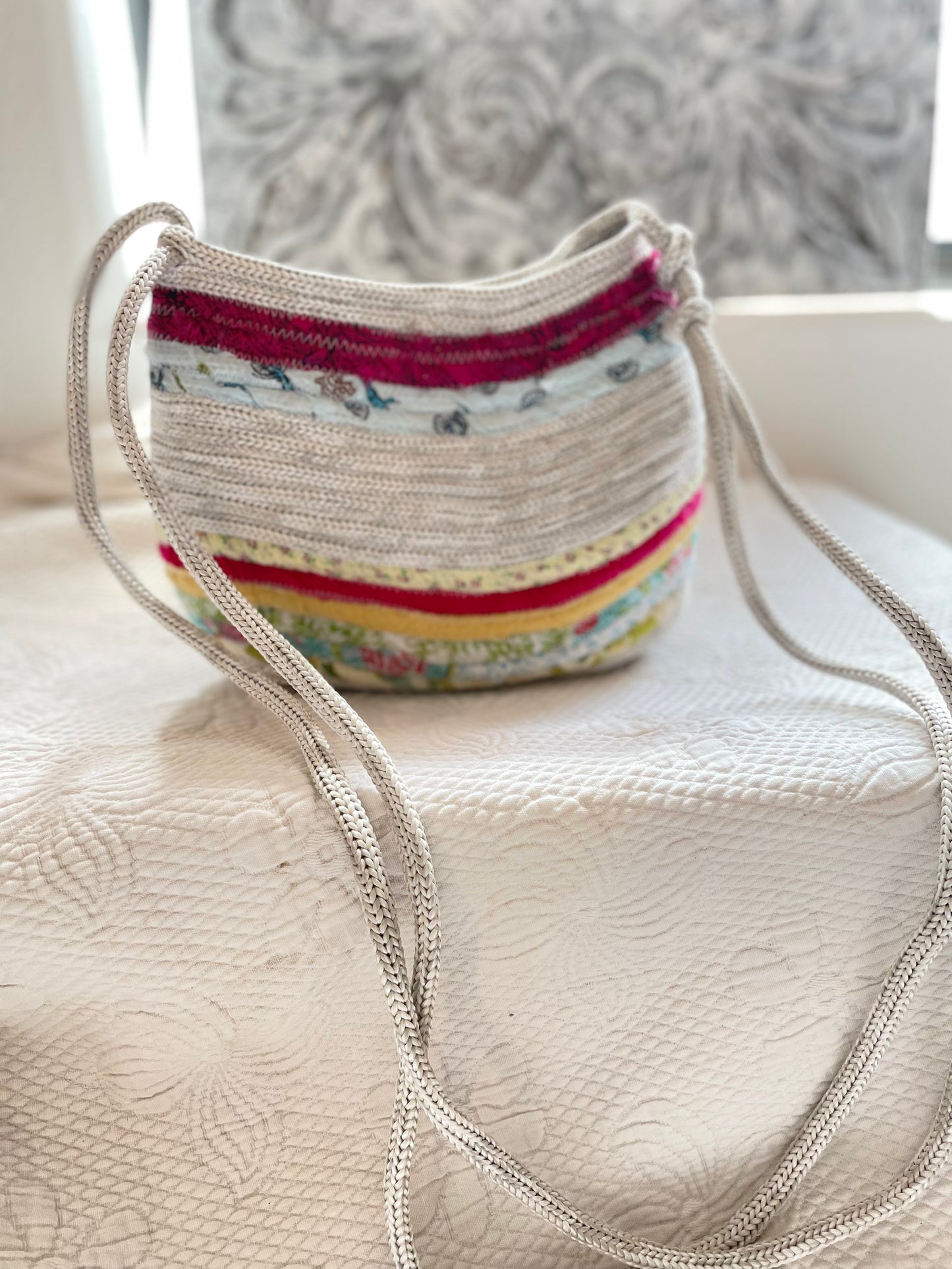 Creamy bright rope tote